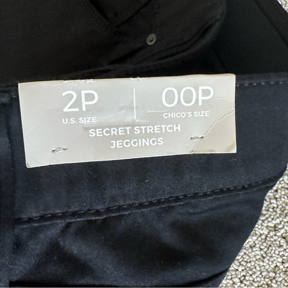Chico’s Secret Stretch Smoothing Jegging Size 00P/US 2P - Picture 4 of 9
